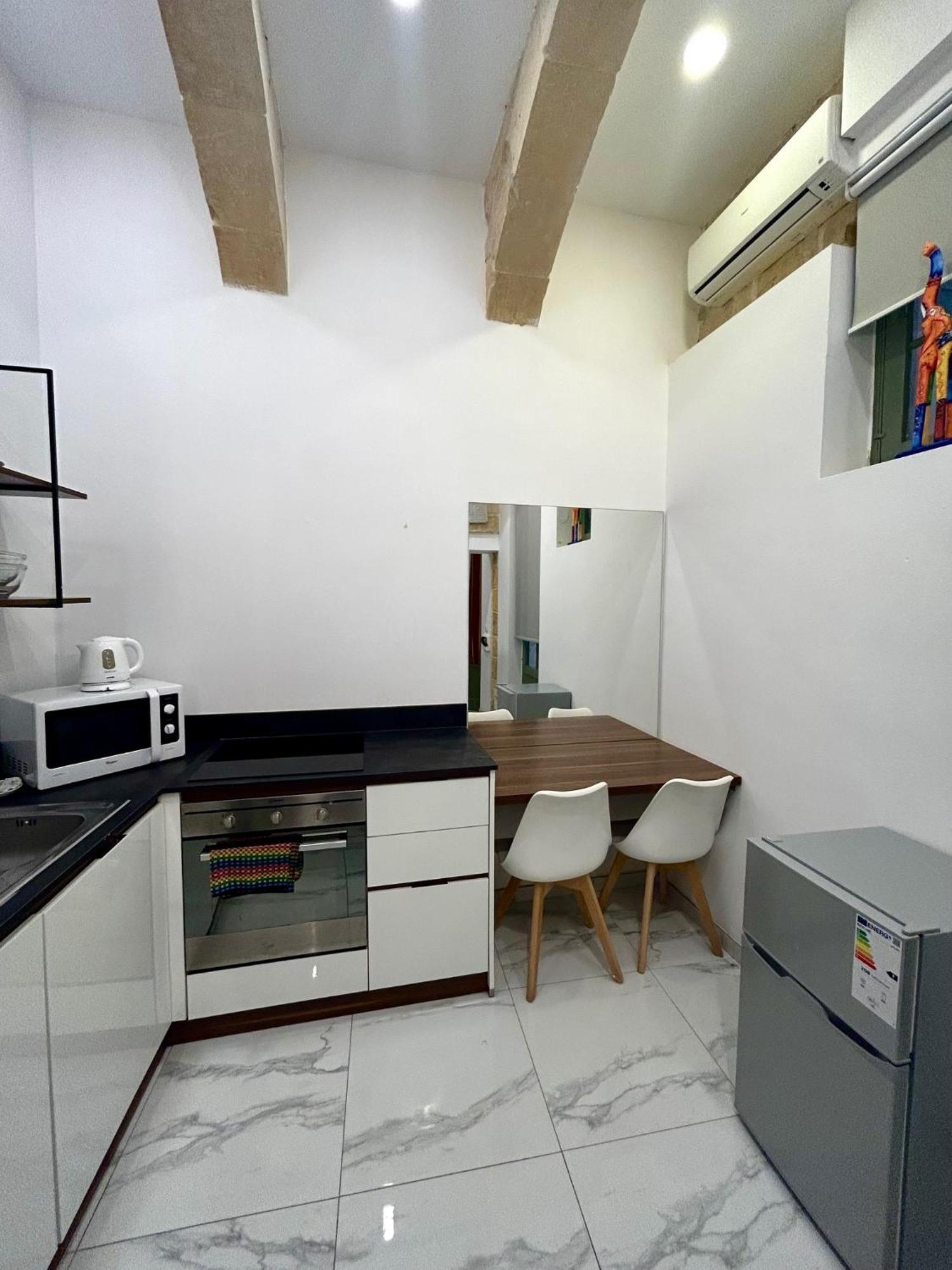 Tritoni Harbour Suites - Valletta Exteriör bild